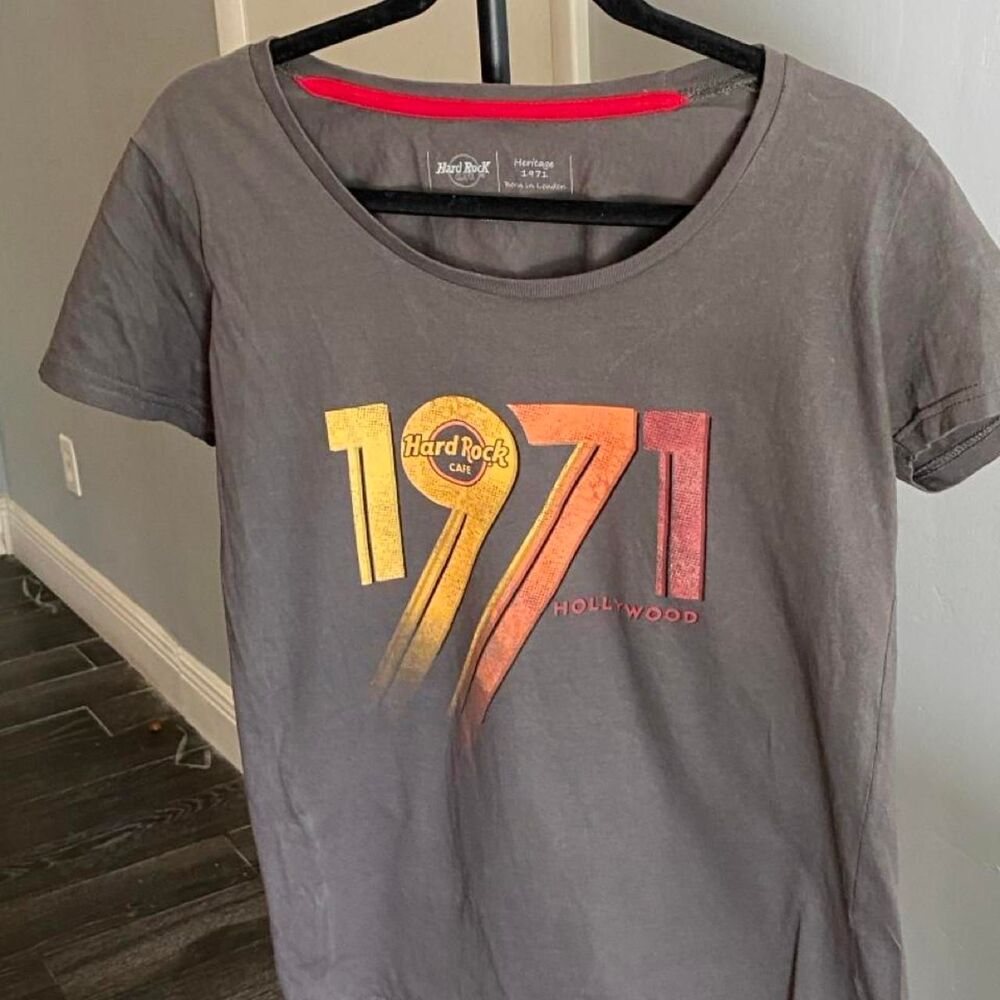 Hard-rock-cafe Men's Grey and Black T-shirt